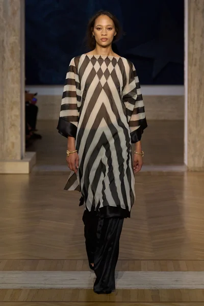 Look 2